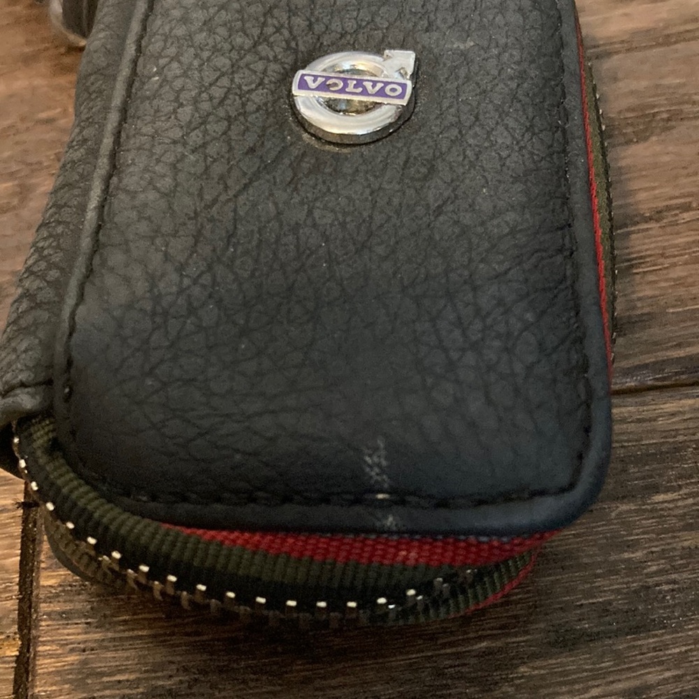 Volvo keycase - Picture 2 of 5